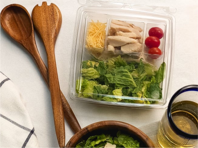 plastic-container-for-salad